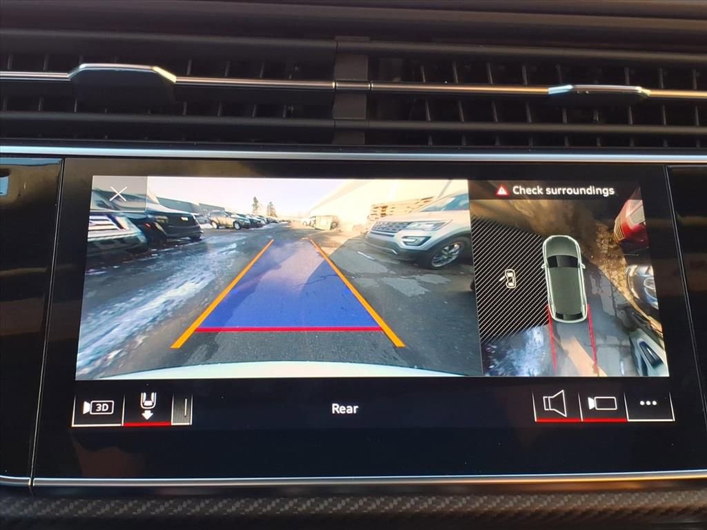 Used 2021 Audi RS Q8 w/ Carbon Optic Package AWD/4WD image 17