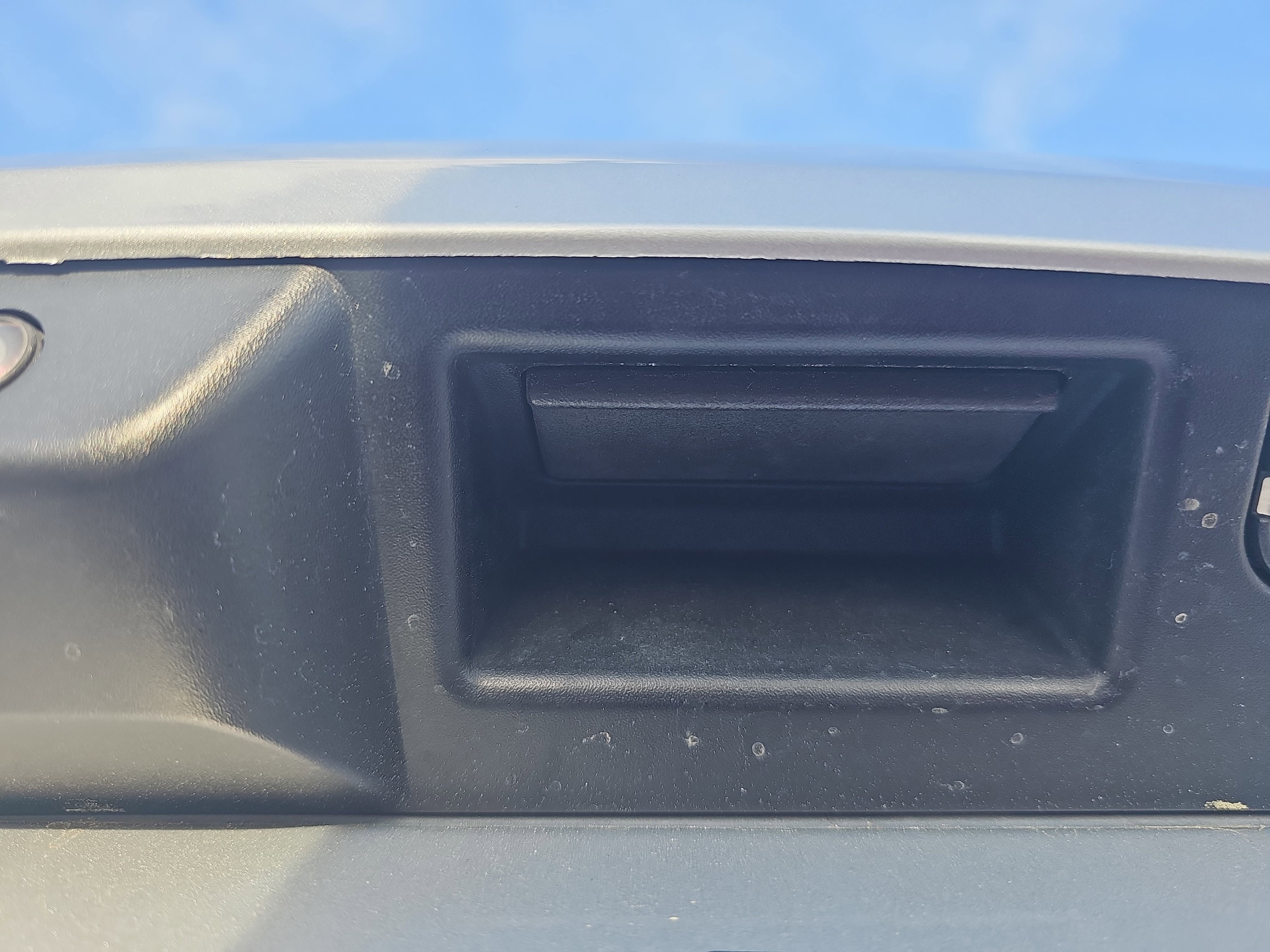 Used 2022 Jeep Grand Cherokee L Limited RWD image 14