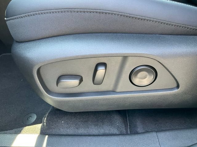 New 2027 GMC Terrain Elevation w/ Elevation Premium Package FWD image 3
