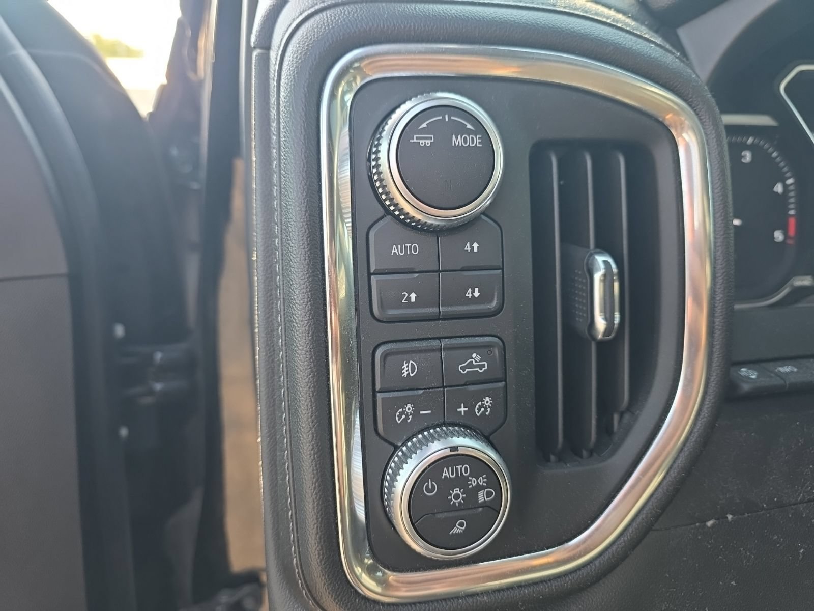 Used 2020 GMC Sierra 2500 Denali w/ Denali Ultimate Package AWD/4WD image 15