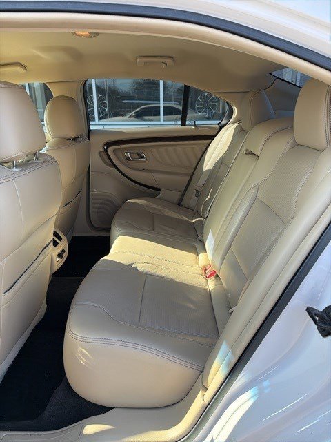 Used 2015 Ford Taurus Limited w/ Equipment Group 301A image 19