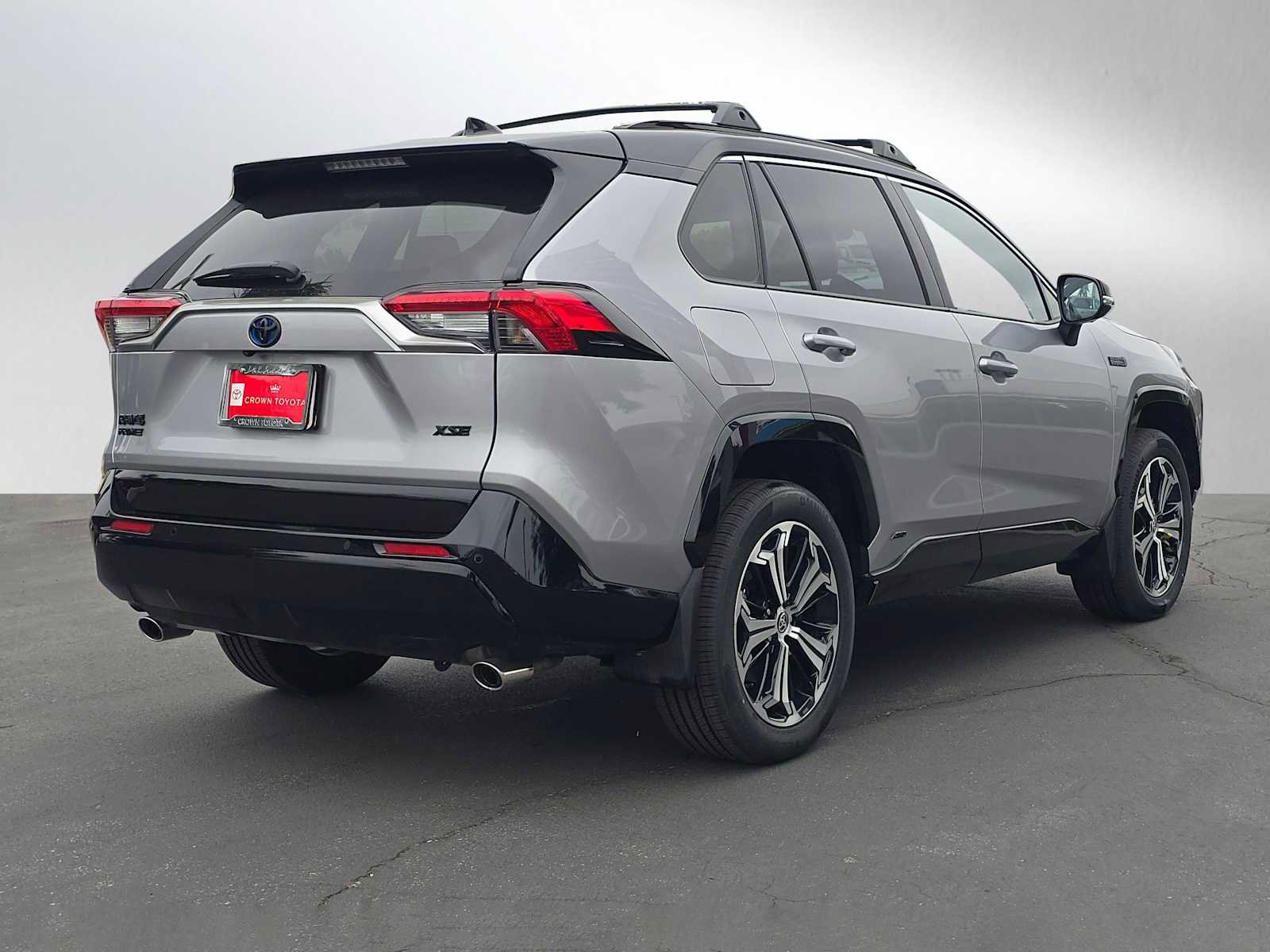 Used 2023 Toyota RAV4 XSE w/ Premium Package AWD/4WD image 3