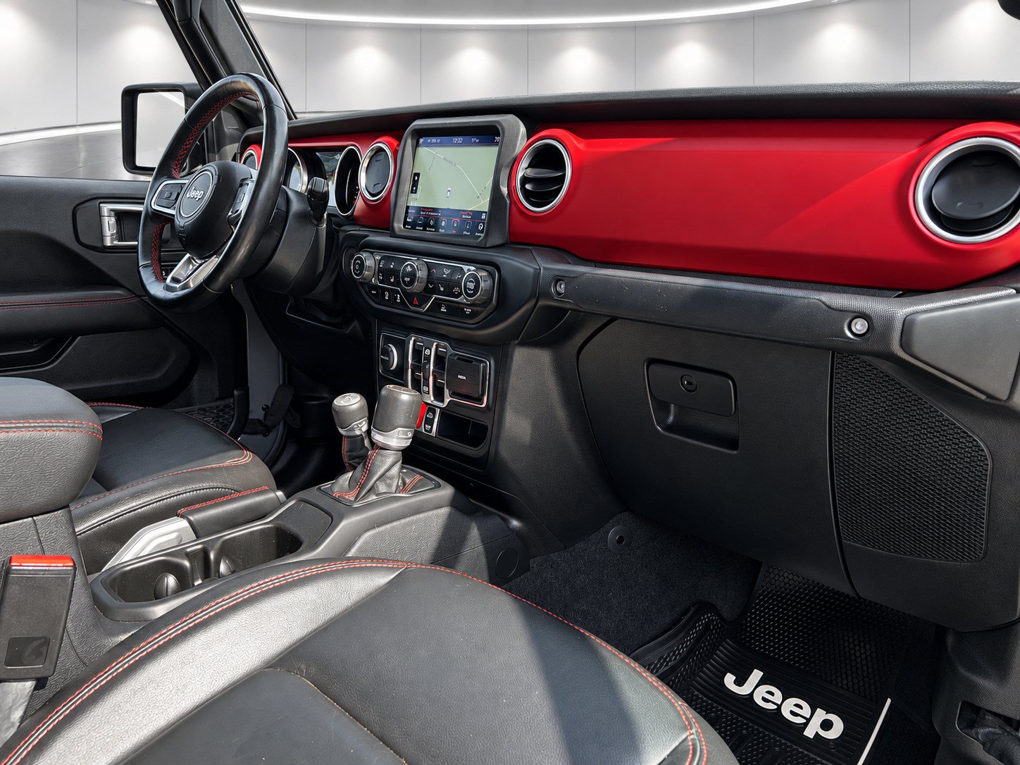 Used 2021 Jeep Gladiator Rubicon AWD/4WD image 29