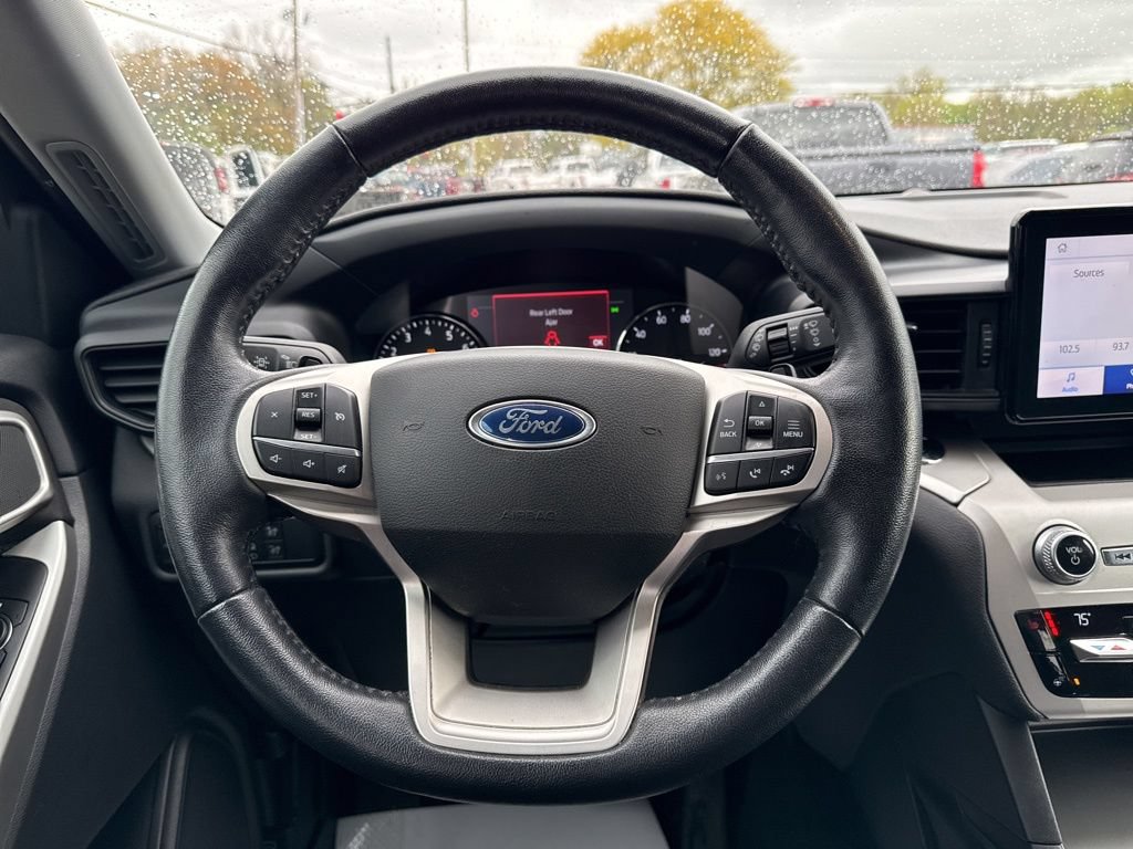 Used 2020 Ford Explorer XLT w/ Comfort Package AWD/4WD image 30