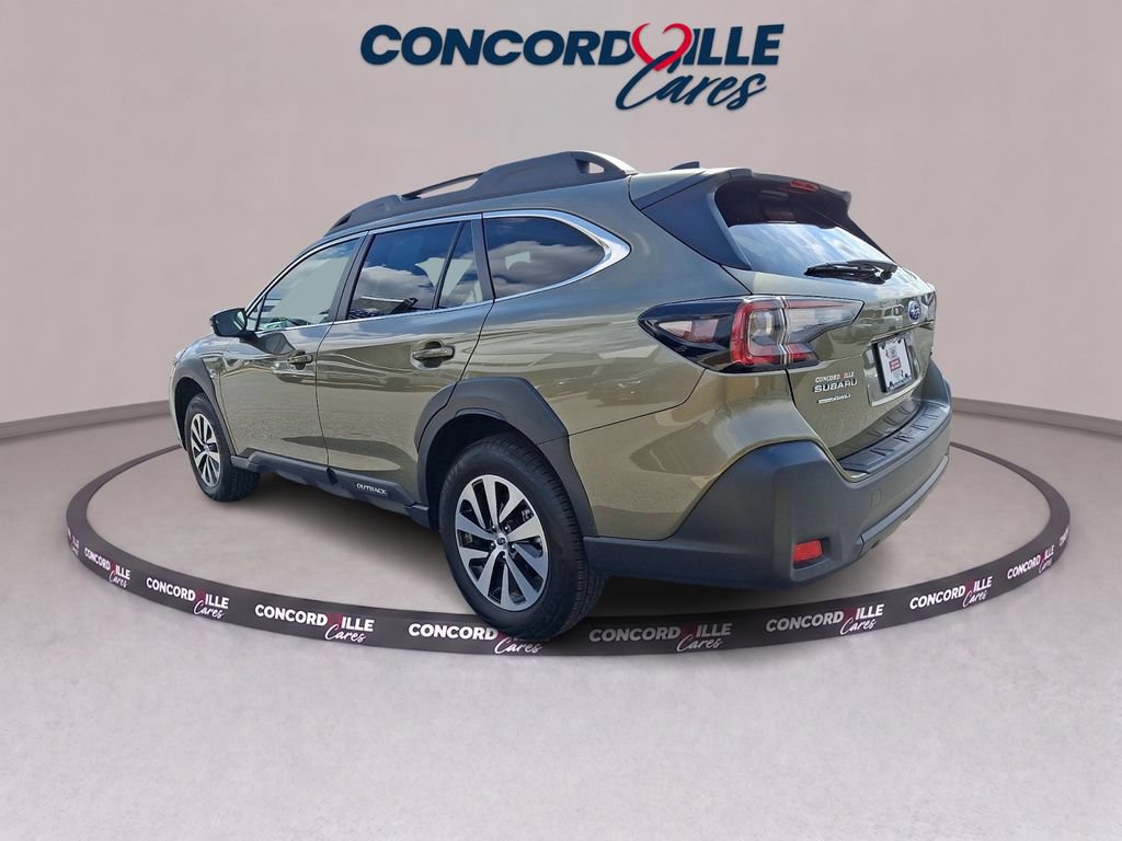 Used 2025 Subaru Outback Premium AWD/4WD image 5