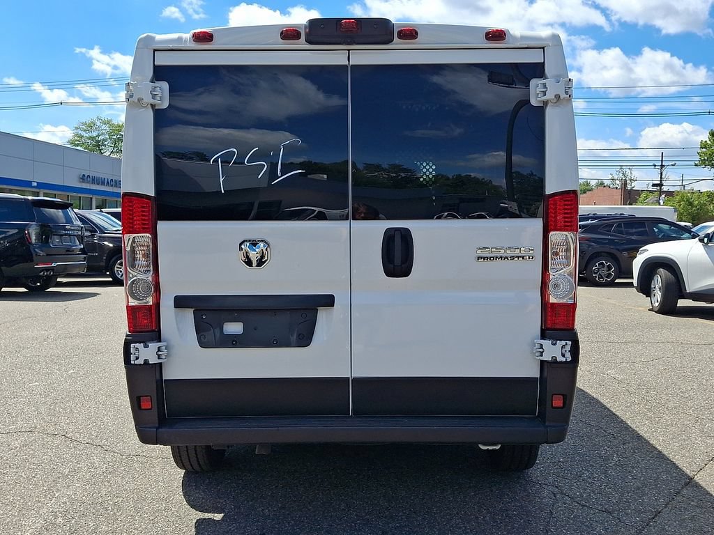 Used 2025 RAM ProMaster 2500 w/ U-Haul Equipment Group FWD image 7