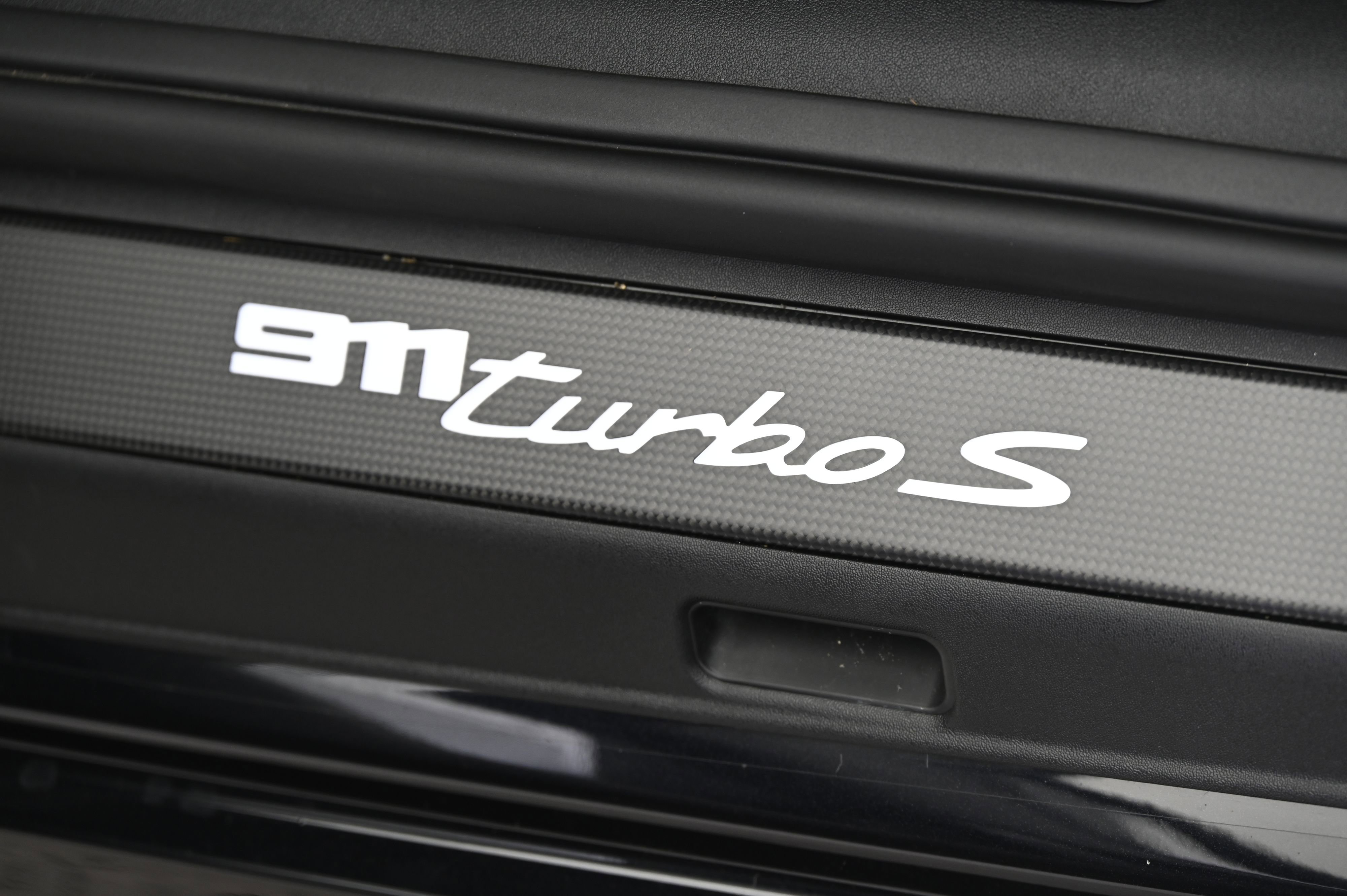 Certified 2025 Porsche 911 Turbo image 24