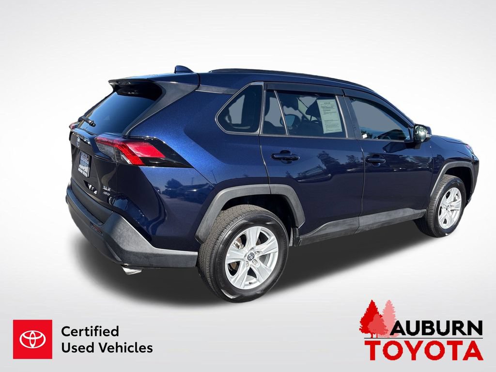 Certified 2021 Toyota RAV4 XLE w/ XLE Grade Weather Package AWD/4WD image 6