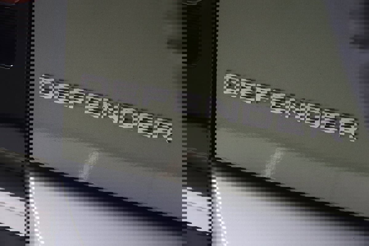 Used 2023 Land Rover Defender 110 S image 62