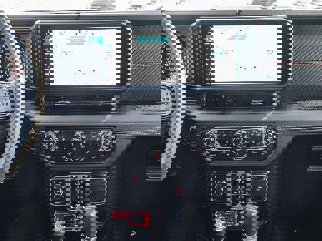 Certified 2025 Jeep Wrangler Unlimited Rubicon image 11