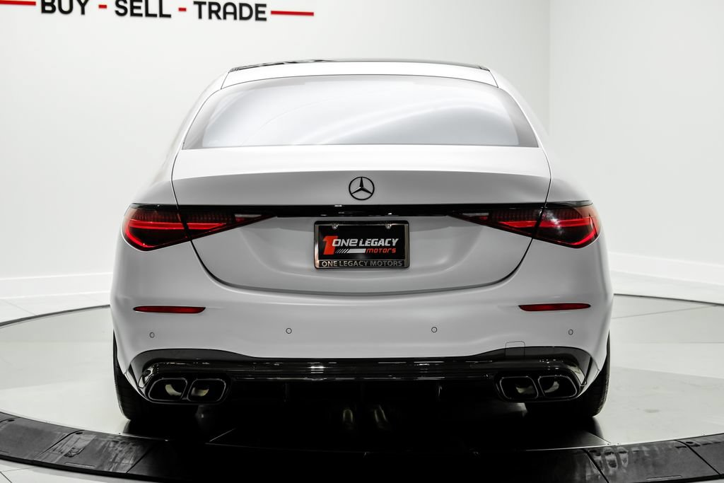 Used 2024 Mercedes-Benz S 63 AMG S w/ Carbon Fiber Exterior Package image 11