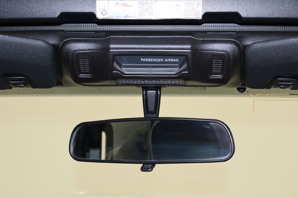 Used 2025 Jeep Wrangler Unlimited Sport AWD/4WD image 23