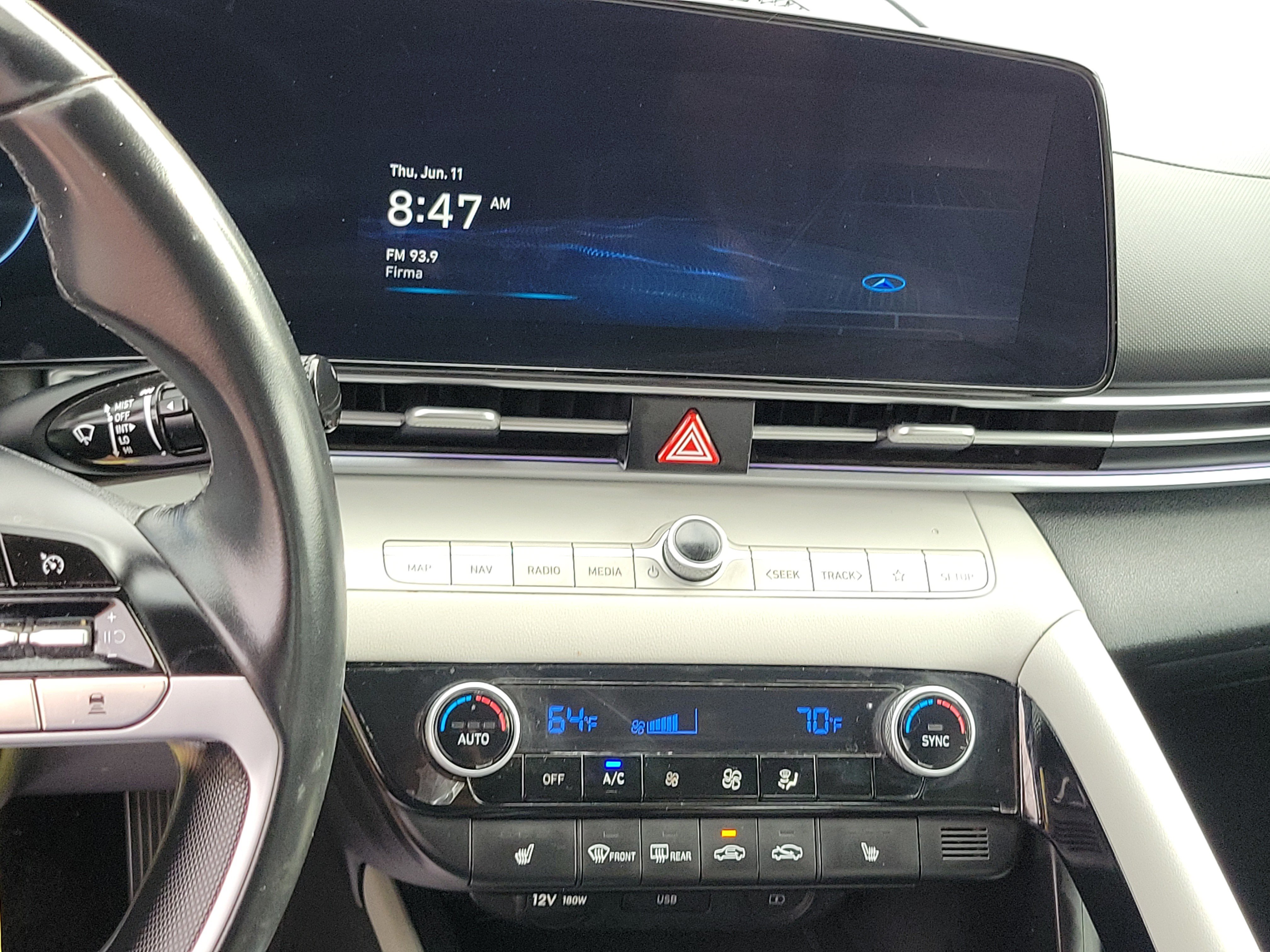 Certified 2023 Hyundai Elantra Limited w/ Cargo Package FWD image 15
