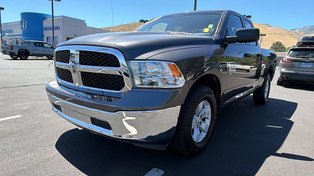 Used 2024 RAM 1500 Classic SLT AWD/4WD image 7