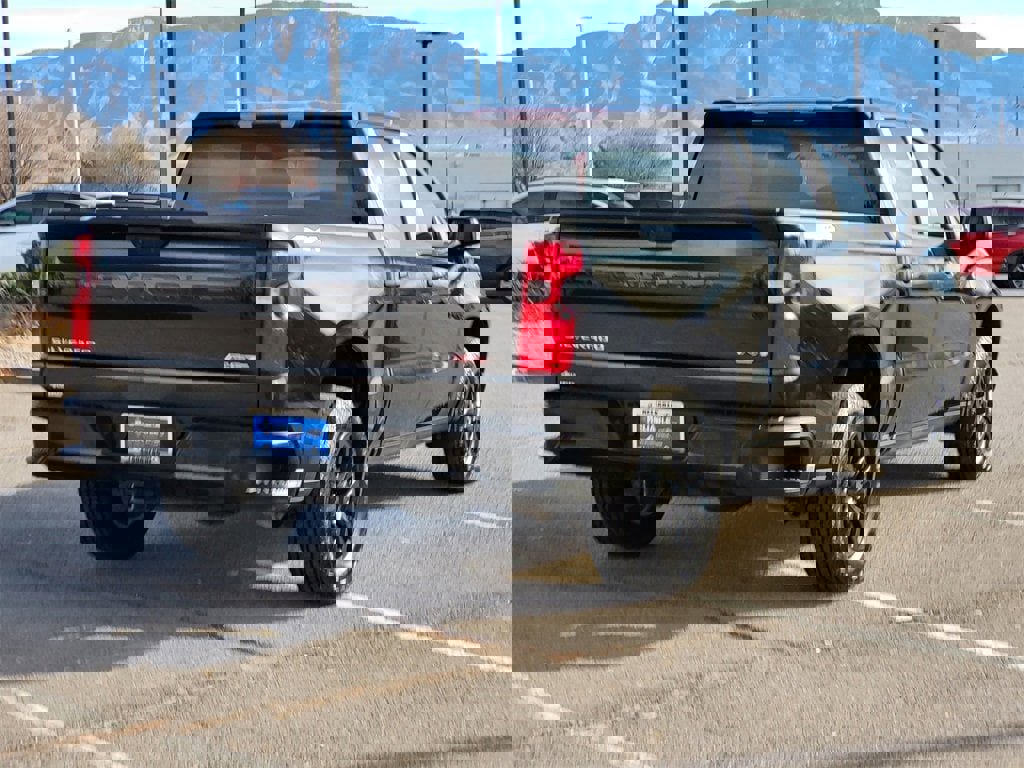 Certified 2022 Chevrolet Silverado 1500 RST image 3