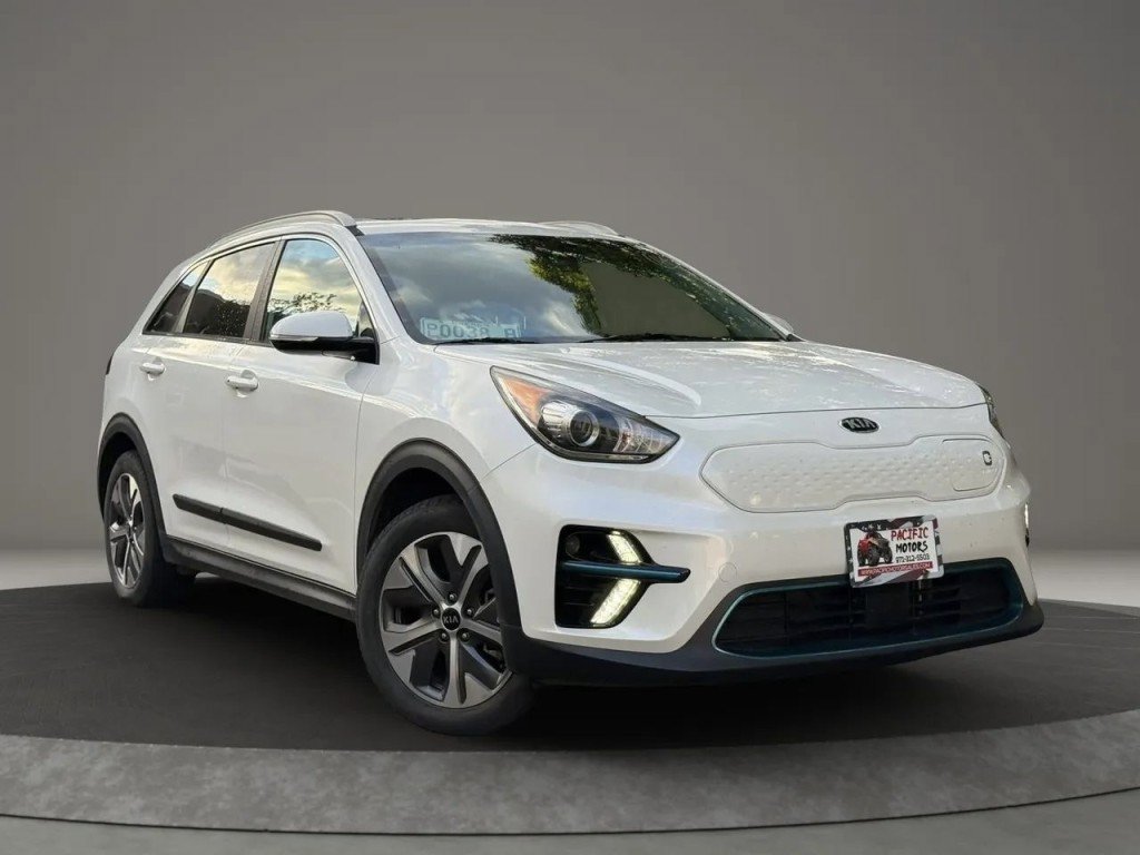 Used 2019 Kia Niro EX Premium w/ Cold Weather Package 1.0 FWD image 2