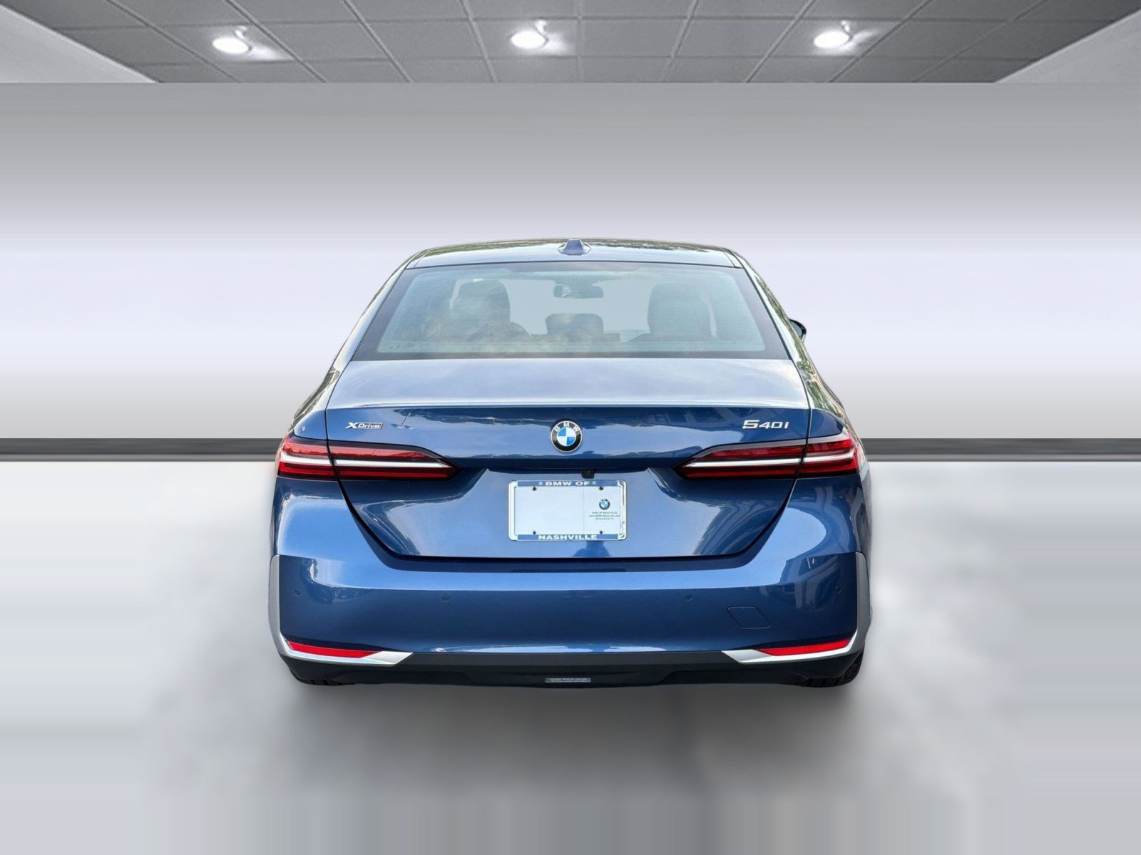 Certified 2025 BMW 540i xDrive AWD/4WD image 10