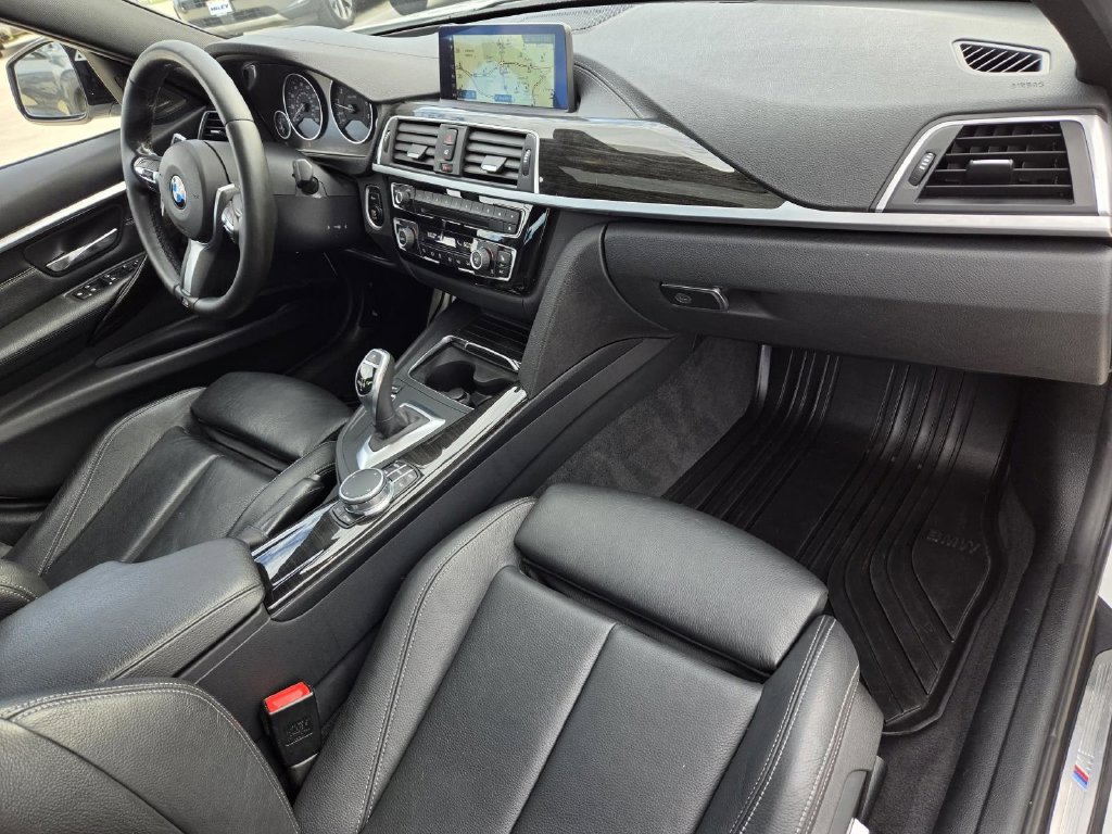 Used 2018 BMW 330i Sedan RWD image 8