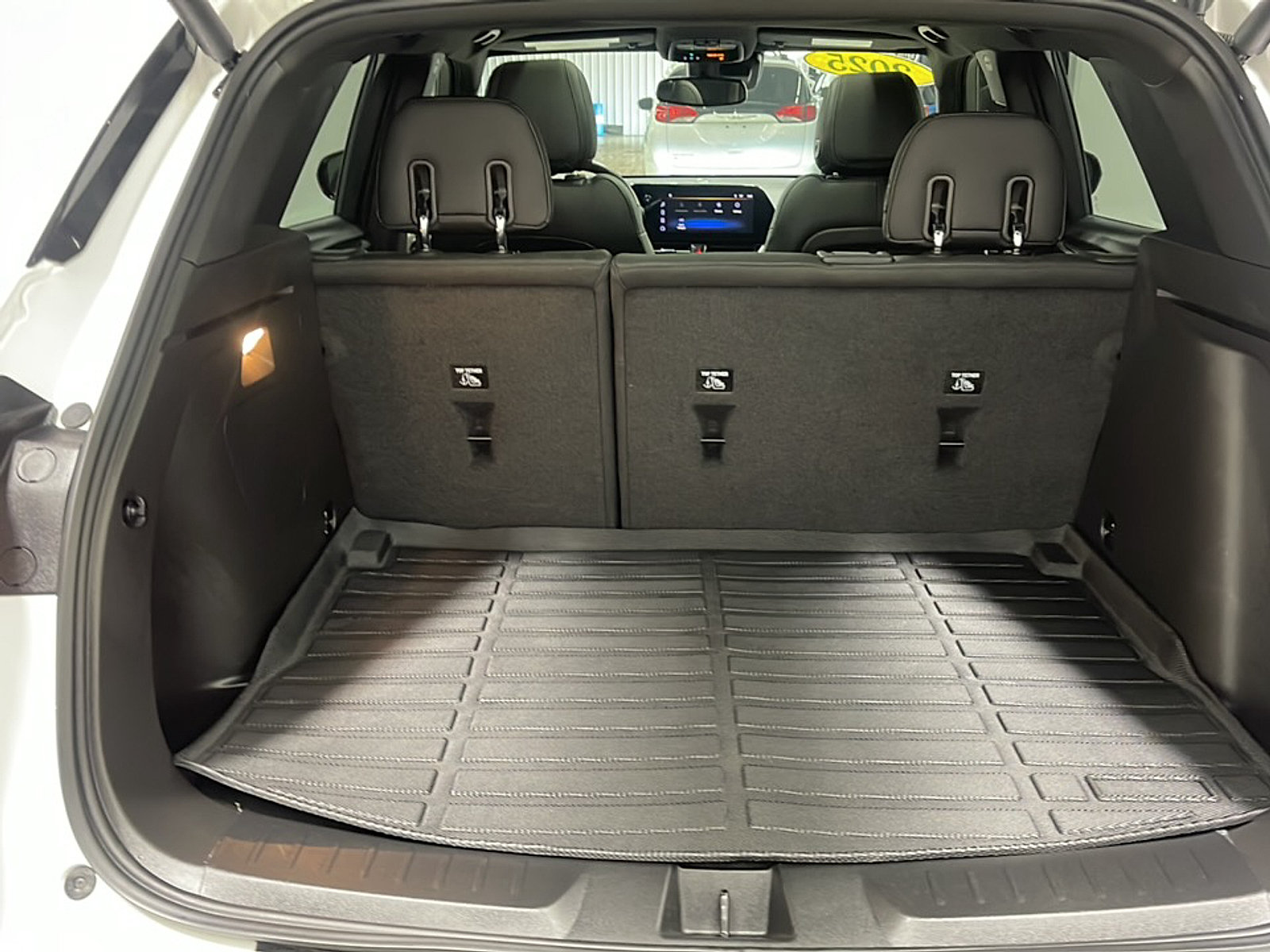 Used 2025 Chevrolet TrailBlazer ACTIV w/ Convenience Package AWD/4WD image 19