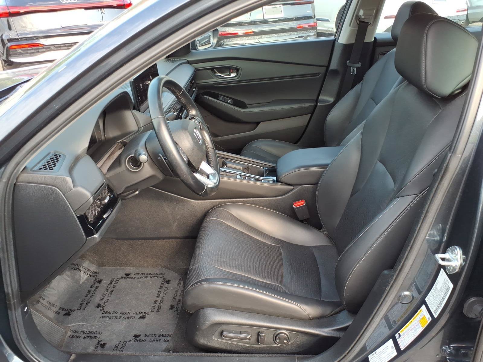 Used 2023 Honda Accord Touring image 12