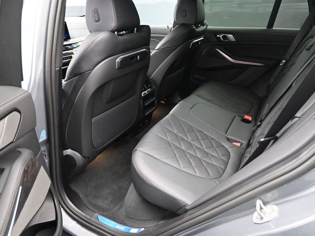 New 2026 BMW X5 xDrive50e image 18
