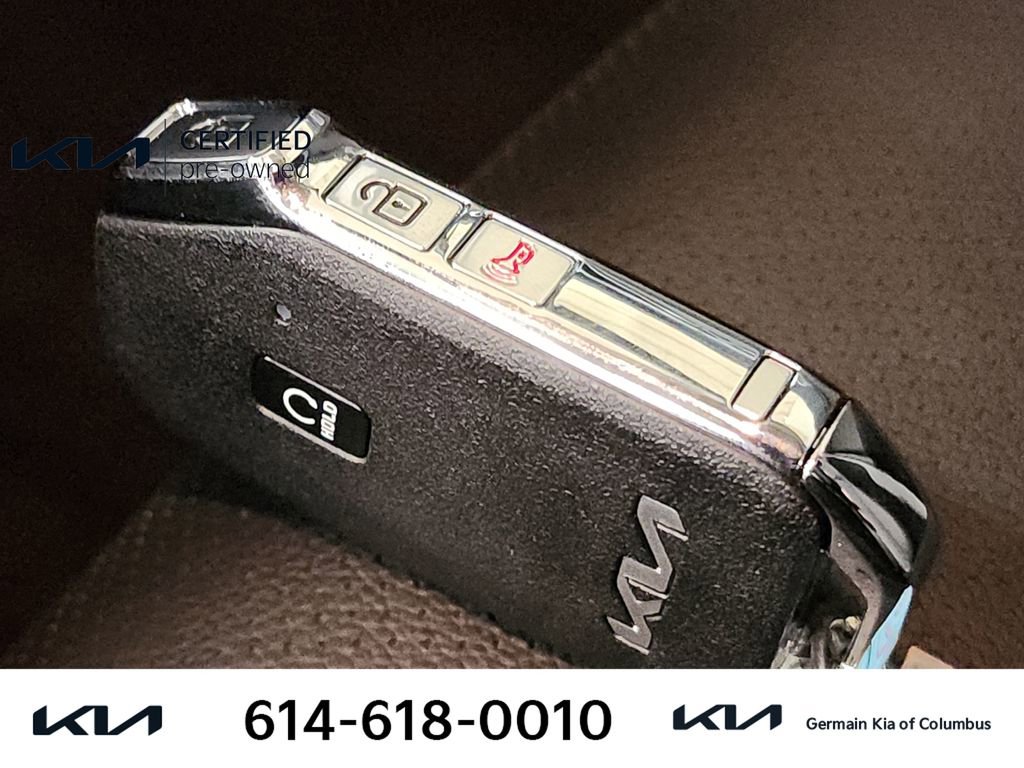 Certified 2025 Kia Sportage EX image 33