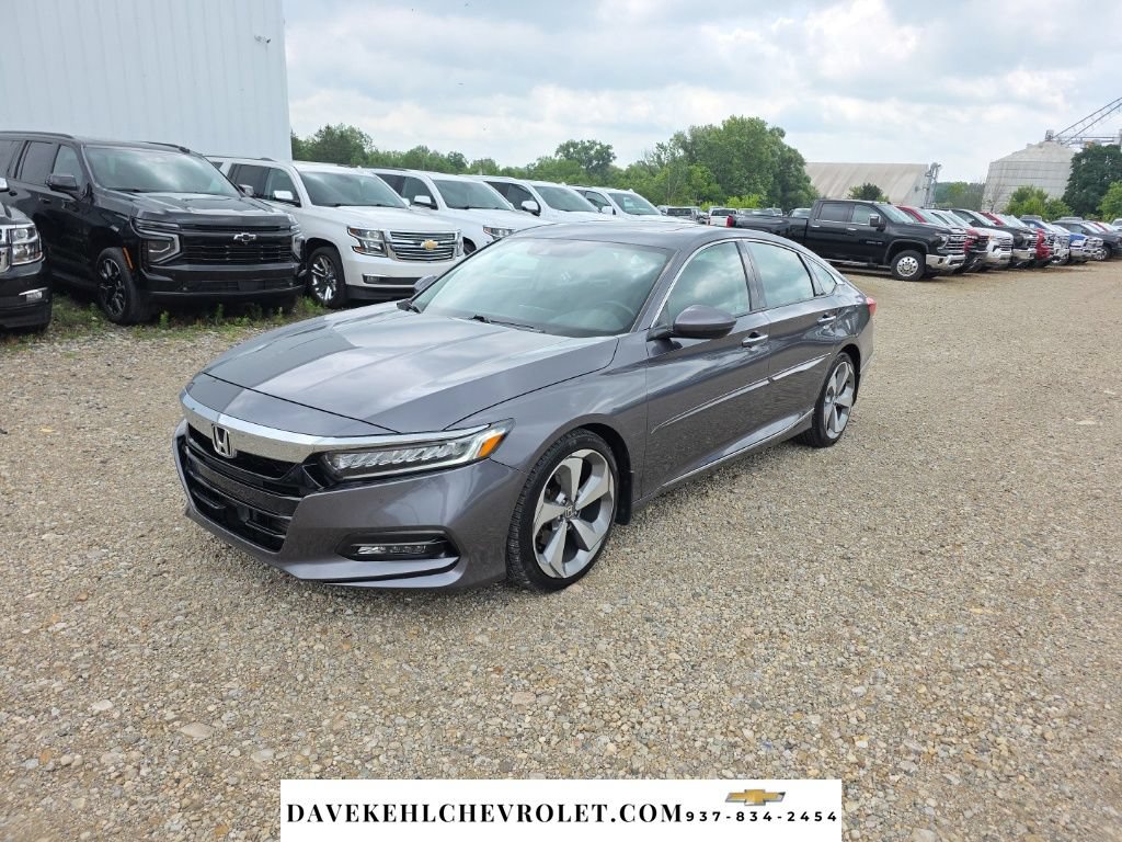 Used 2018 Honda Accord Touring image 1