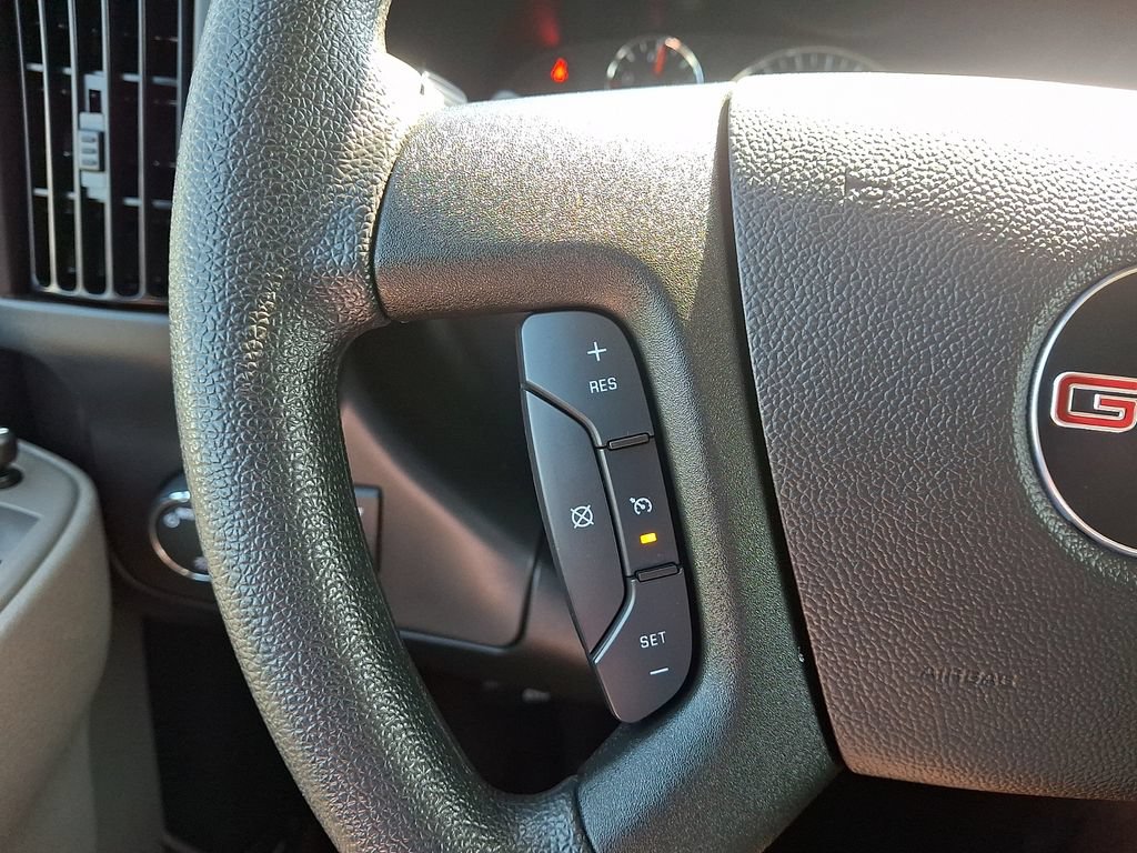 Used 2025 GMC Savana 2500 w/ Driver Convenience Package RWD image 20