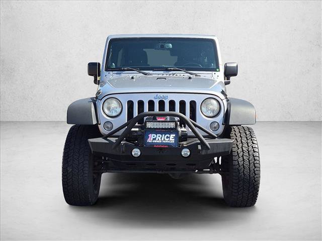 Used 2014 Jeep Wrangler Unlimited Rubicon w/ Connectivity Group AWD/4WD image 2