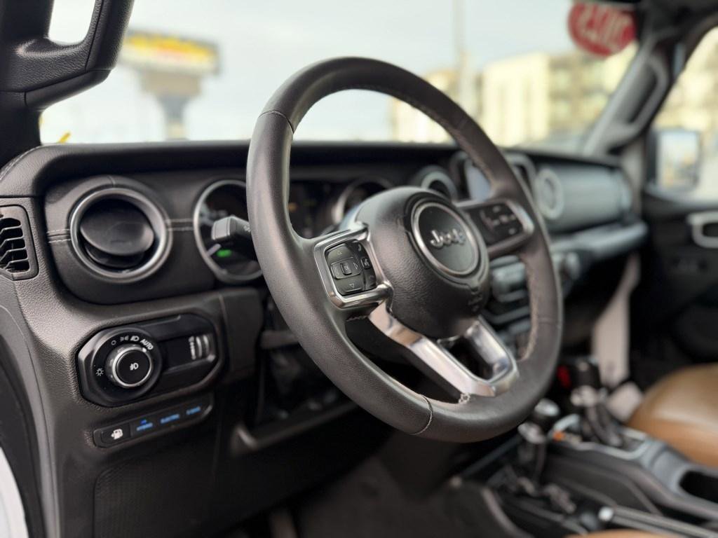 Used 2023 Jeep Wrangler Sahara w/ Cold Weather Group image 19