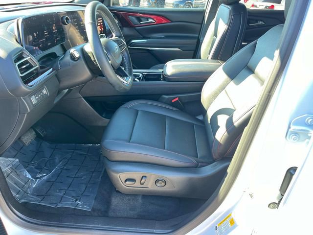 Used 2025 Chevrolet Traverse Z71 w/ Driver Confidence Package image 16