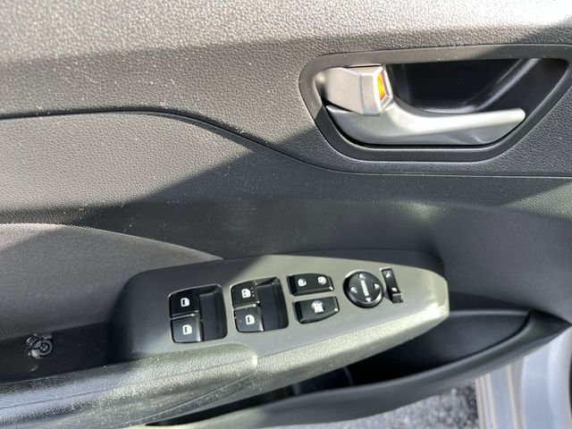 Used 2021 Hyundai Accent SE FWD image 17