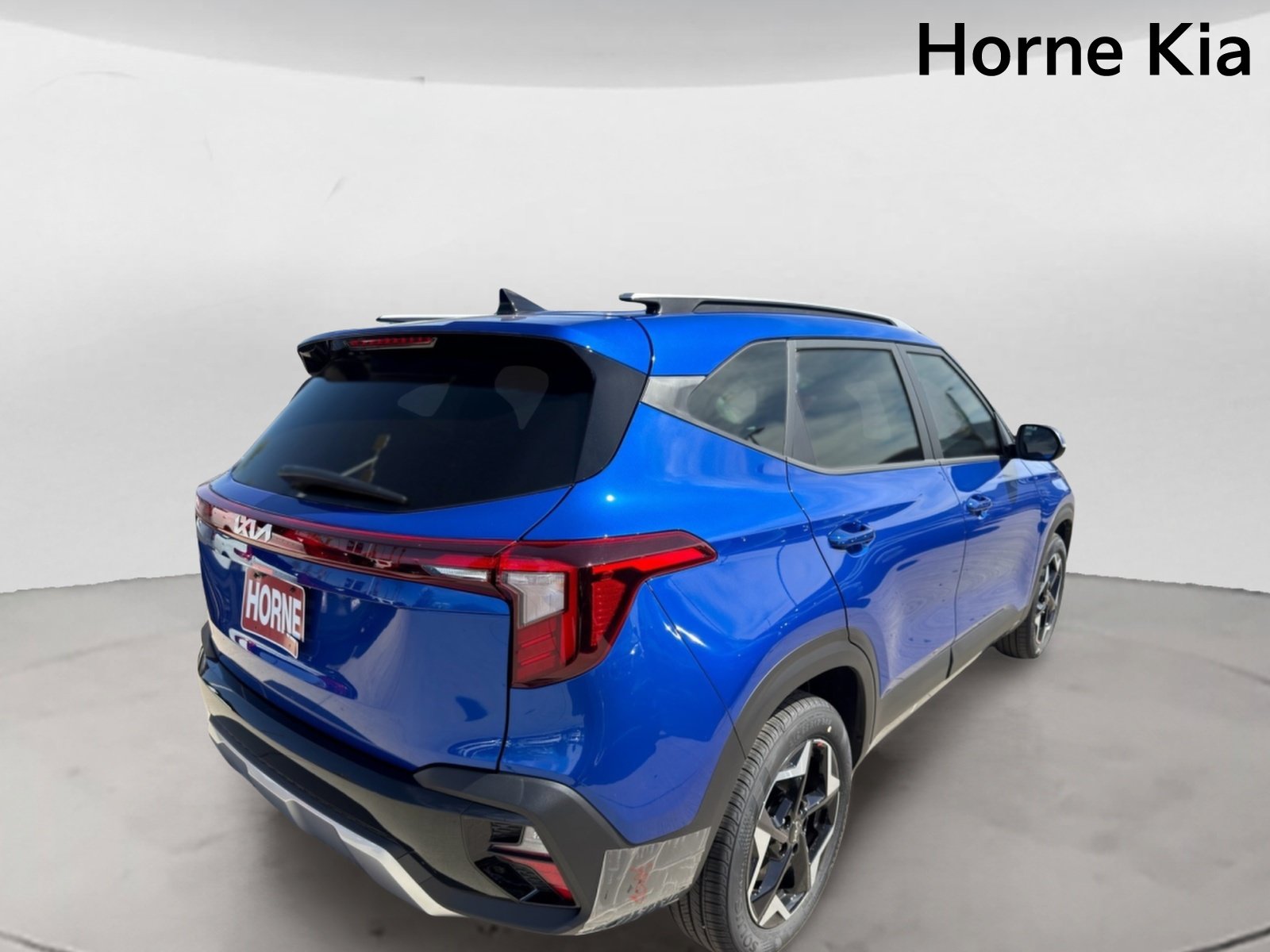 New 2026 Kia Seltos S FWD image 4