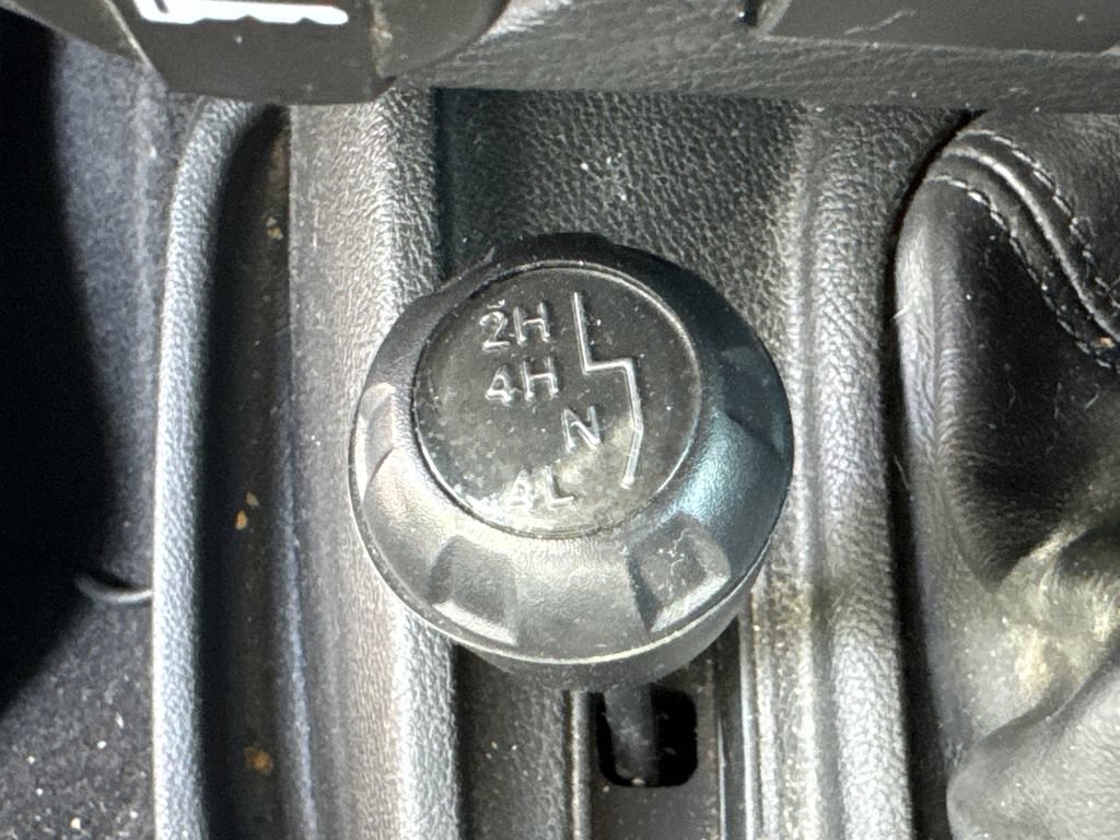 Used 2012 Jeep Wrangler Sport AWD/4WD image 27