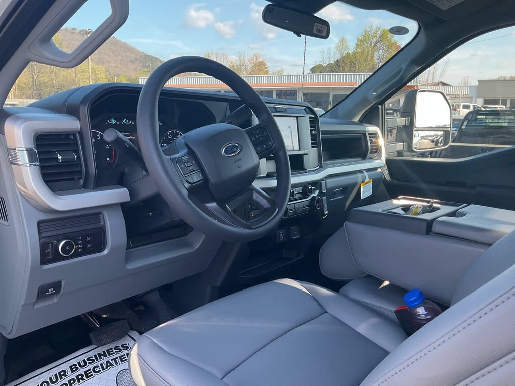New 2026 Ford F250 XL AWD/4WD image 15