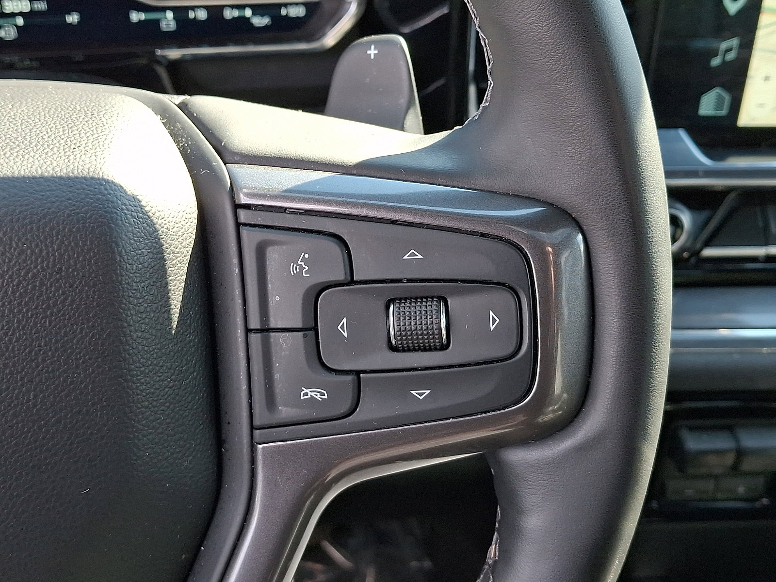 Used 2025 Chevrolet Silverado 1500 High Country w/ Midnight Edition image 24