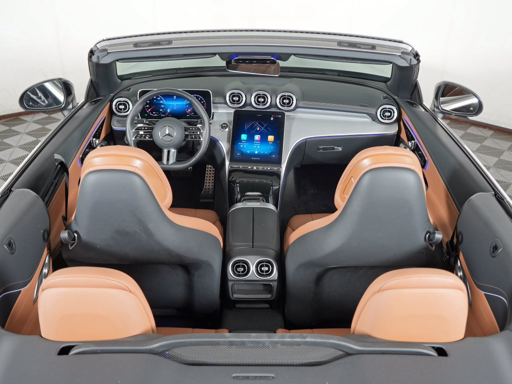 Certified 2024 Mercedes-Benz CLE 300 4MATIC Cabriolet image 18