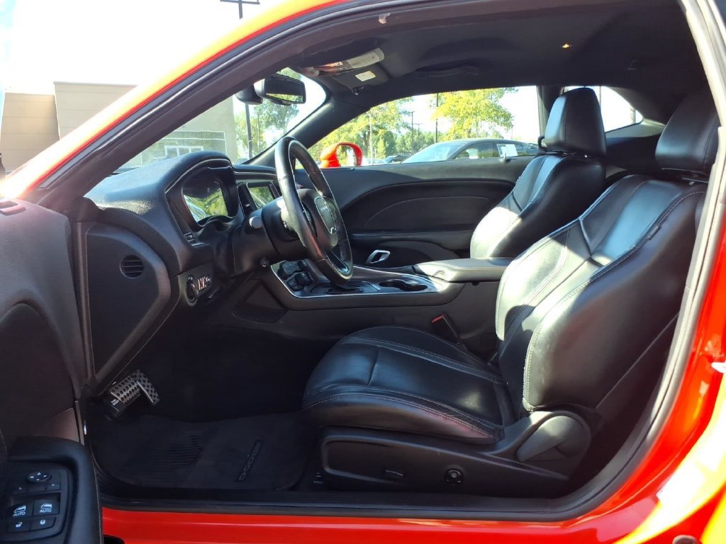 Used 2016 Dodge Challenger R/T Plus RWD image 12