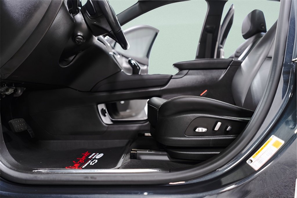 Used 2022 Cadillac XT5 Premium Luxury w/ LPO, Floor Liner Package image 27