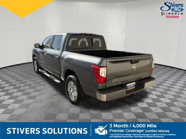 Used 2018 Nissan Titan SV AWD/4WD image 10