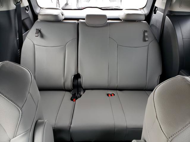 New 2026 Toyota Sienna XLE AWD/4WD image 13