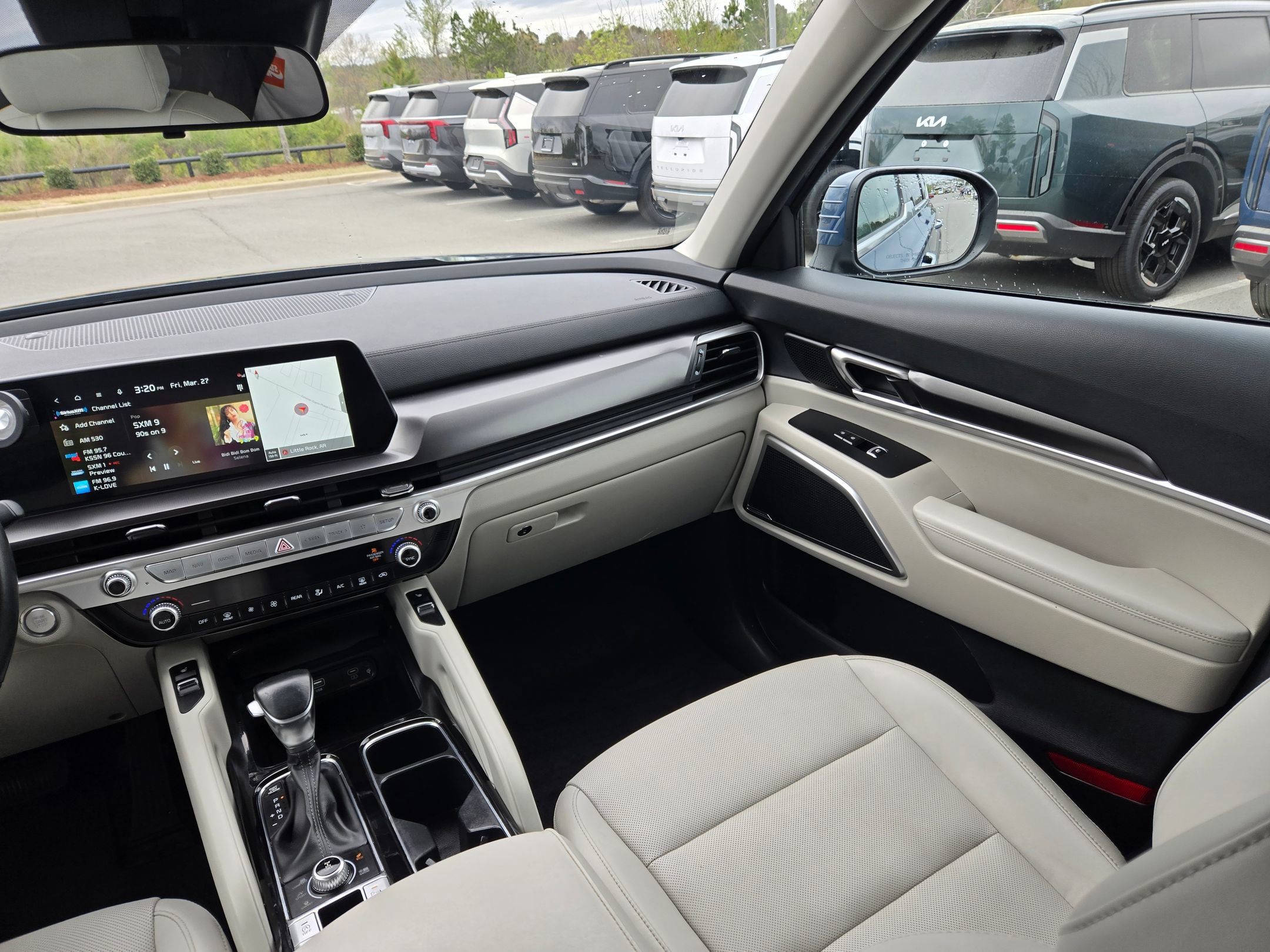 Used 2023 Kia Telluride S w/ S Sunroof Package image 11