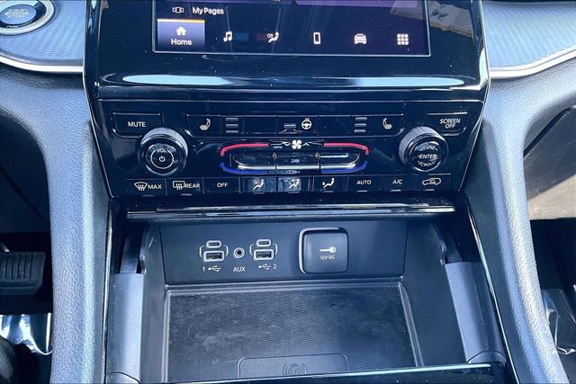 Used 2023 Jeep Grand Cherokee L Laredo AWD/4WD image 32