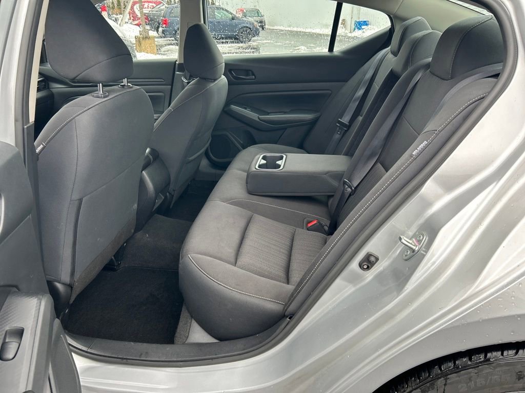 Used 2024 Nissan Altima 2.5 SV image 24