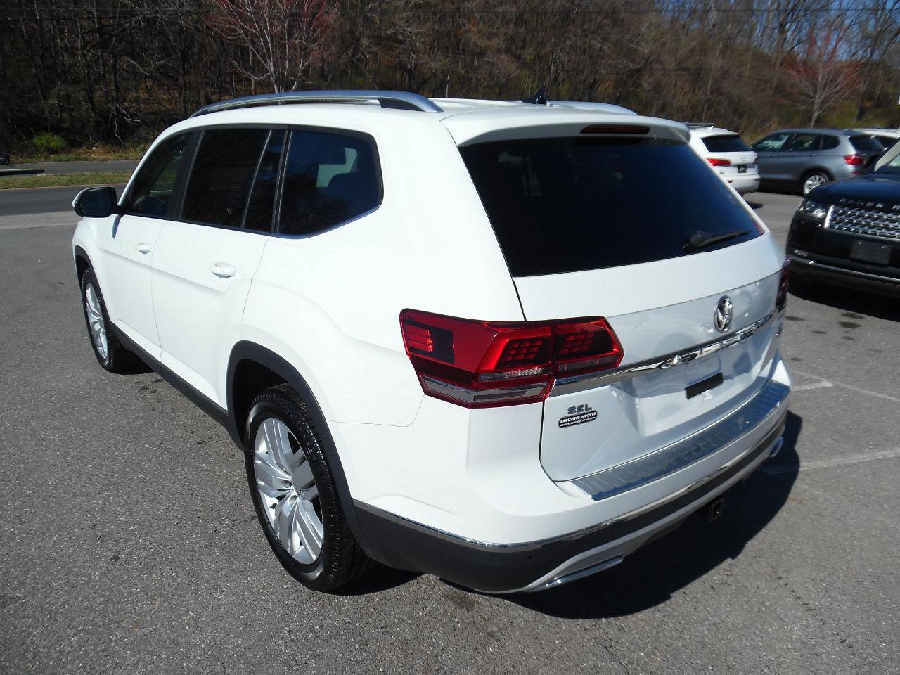 Used 2019 Volkswagen Atlas SEL image 3