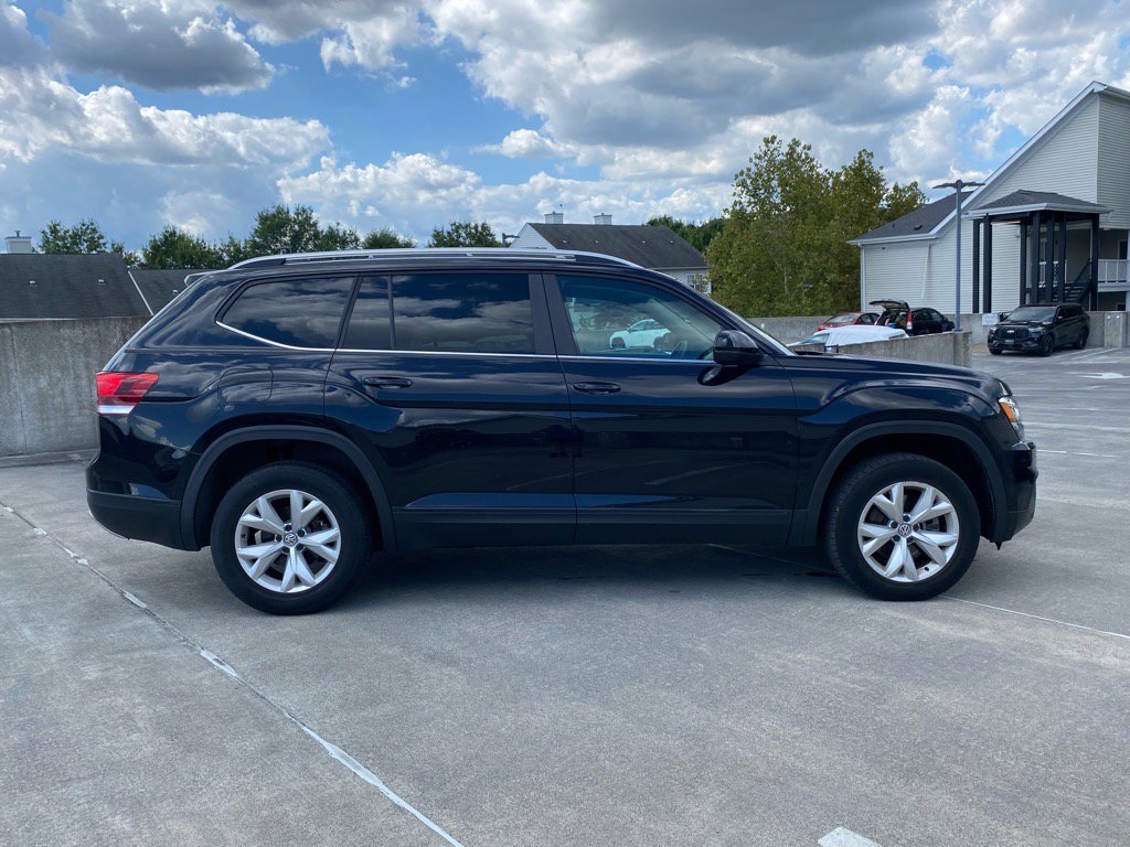 Used 2019 Volkswagen Atlas SE image 2