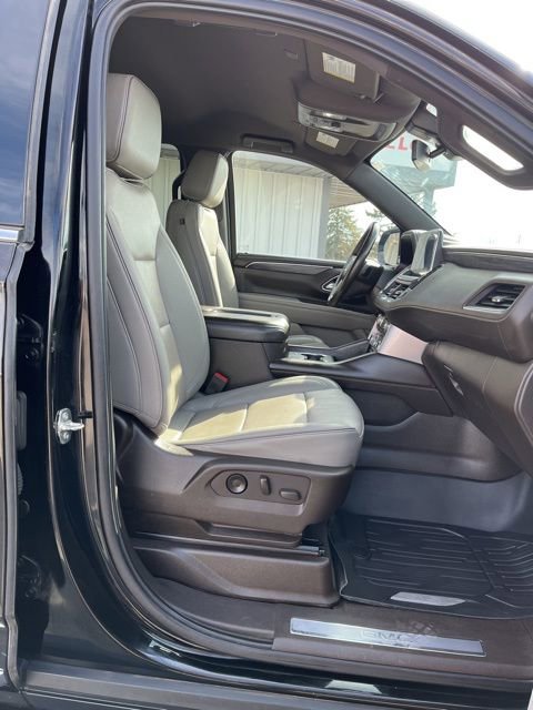 Used 2022 GMC Yukon XL SLT AWD/4WD image 37