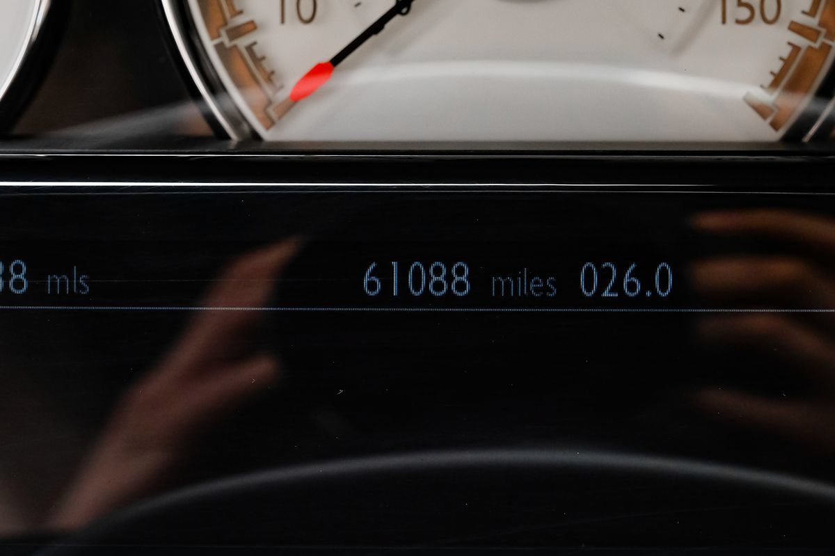 Used 2016 Rolls-Royce Wraith RWD image 13