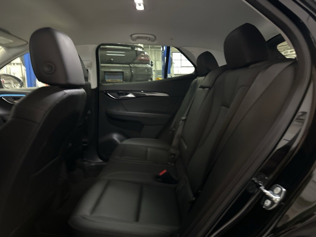 Used 2025 Buick Envision Preferred image 10