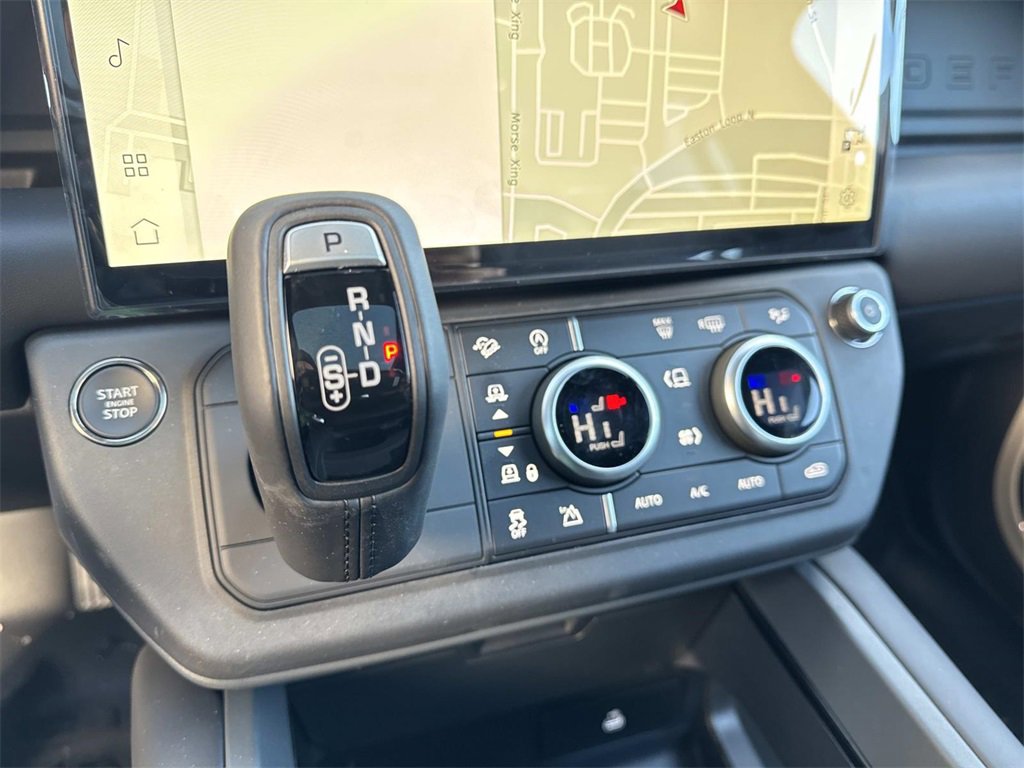 New 2026 Land Rover Defender 110 X-Dynamic SE image 23